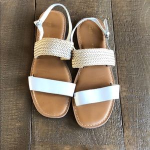 Gap sandals